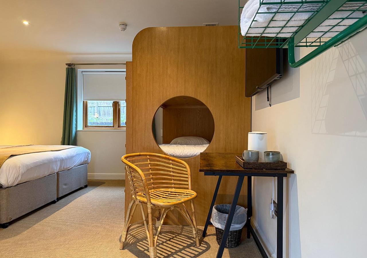 Hotel The Ridings At Theobalds Park Goff's Oak Exterior foto